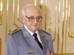 Vo veku 94 rokov zomrel generál Ivan Otto Schwarz. Slovák, ktorý vo vojne potopil nacistov