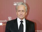 Obvineniam zo sexuálneho obťažovania čelí aj herec Michael Douglas