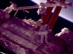 Americkí astronauti podnikli prvý tohtoročný výstup do voľného priestoru