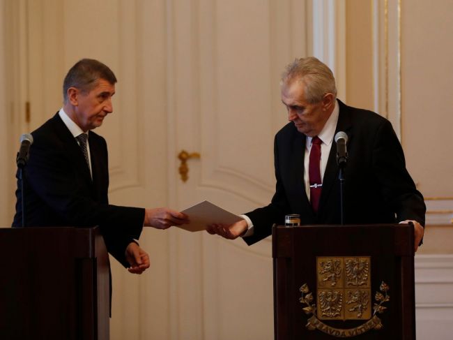 Ak vyhrá Zeman, niektorá umiernená strana do koalície s ANO vstúpi, tvrdí politológ