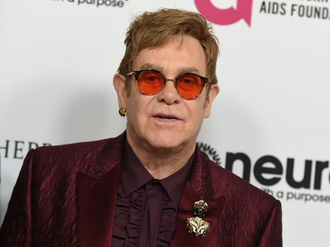 Oznámi Elton John večer koniec svojej neuveriteľnej umeleckej dráhy?