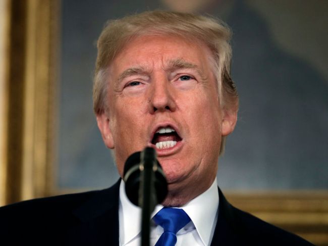 Trump: Palestínčania sa musia vrátiť k rozhovorom s Izraelom, ak chcú pomoc