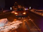 Policajti pri Lučenci strieľali na unikajúce auto