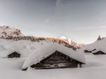 Slovensko zasiahne sneženie, napadnúť môže až 40 centimetrov snehu