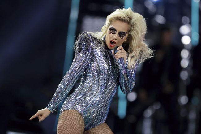 Lady Gaga zrušila koncerty v Európe a Južnej Amerike