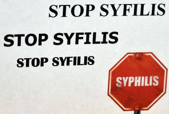 Chorých na syfilis v Trebišove izolujú v nemocnici