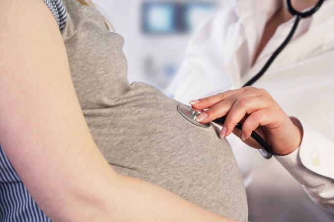 Tehotné ženy budú na urgente oslobodené od desaťeurového poplatku