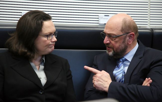 Schulz potvrdil, že končí na čele SPD a za nástupkyňu navrhne Nahlesovú