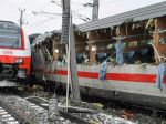 Zrážka osobných vlakov si vyžiadala jedného mŕtveho a viacero zranených