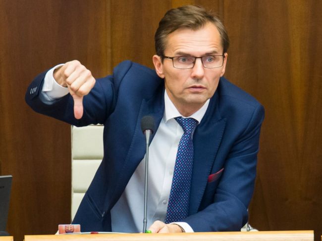 Ľubomír Galko neodstúpi z funkcie predsedu výboru na kontrolu činnosti NBÚ