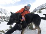 Pád lavíny vo Vysokých Tatrách si vyžiadal život jedného turistu