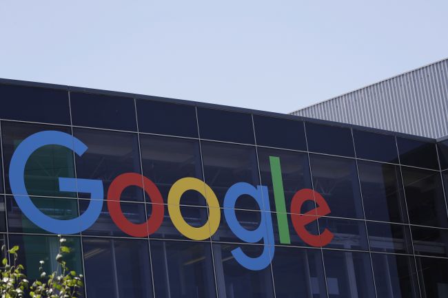 Google zatiaľ neblokuje prístup k relácii o magnátovi Deripaskovi 
