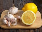 Ako znížiť cholesterol pomocou citrónu a cesnaku