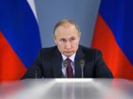 Putin pochválil Trumpa a dodal, že politický systém USA "požiera sám seba"