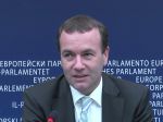 Šéf ľudovcov v EP Manfred Weber vyzval Fica, aby odvolal Kaliňáka