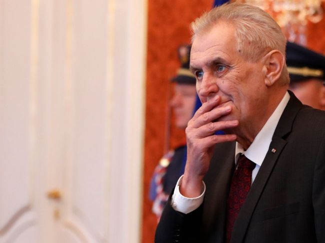 Zeman k českým demonštrantom: Je mi tých chudáčikov ľúto