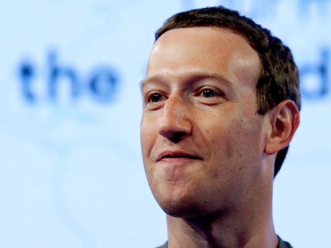 Zuckerberg sa za únik dát ospravedlnil