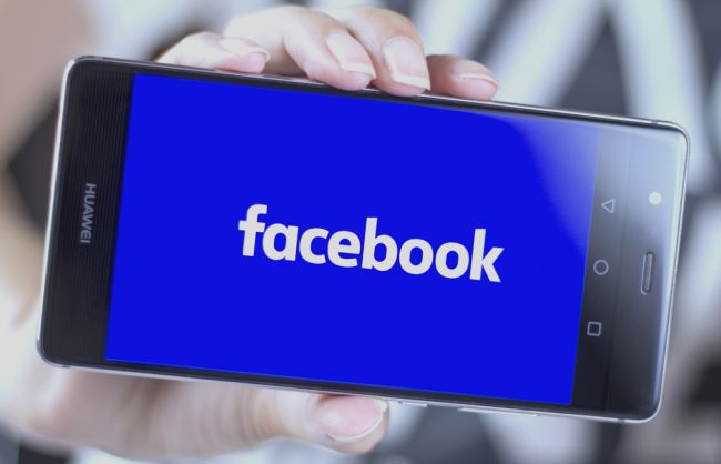 Facebook reaguje na škandál: Prináša nové nástroje a zjednodušené nastavenia aplikácie