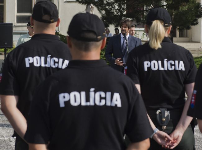 Korupcia v polícii je oveľa horšia, ako je vykresľované, tvrdia vyšetrovatelia