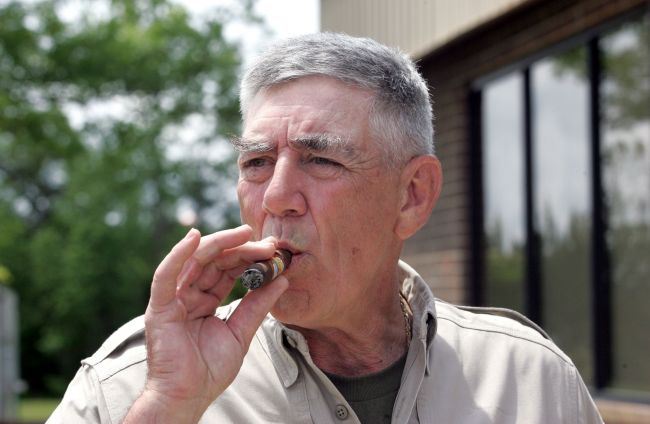 Zomrel herec R. Lee Ermey, známy z Kubrickovej Olovenej vesty