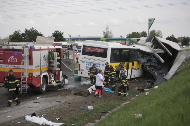 Turancar je pripravený pomôcť účastníkom nehody pri Badíne