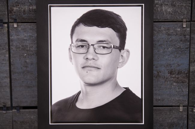 Veľvyslanectvo USA udelilo Cenu za transparentnosť Jánovi Kuciakovi in memoriam