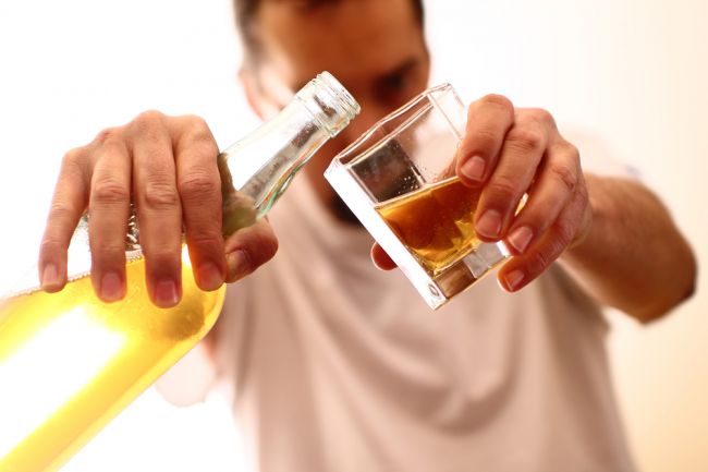 Spotreba alkoholu v Rusku klesla, diskutuje sa o obnovení záchytiek
