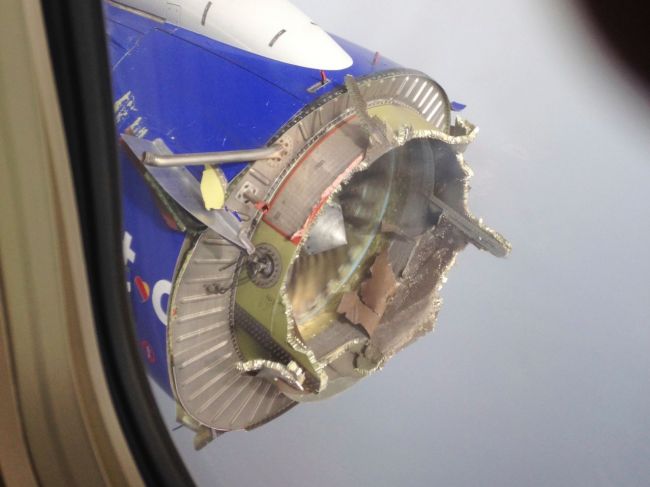 Cestujúca žaluje Southwest Airlines pre explóziu motora