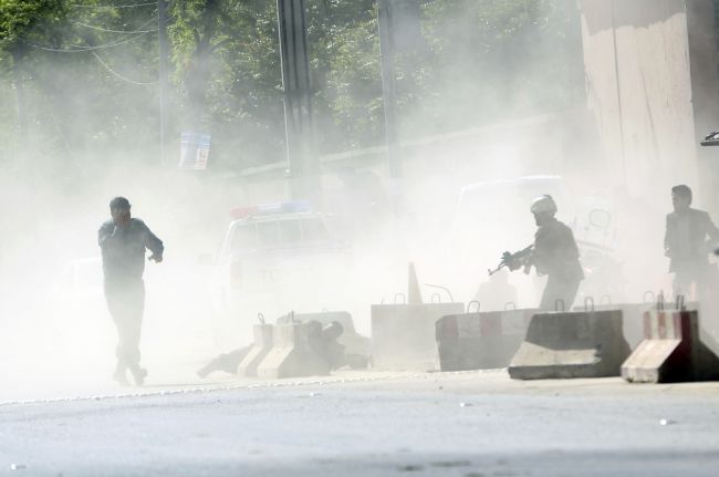 Medzi obeťami útokov v Kábule je zrejme sedem novinárov