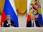 Putin požiadal Štátnu dumu, aby za premiéra vymenovala Medvedeva