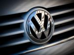 VW zvoláva do servisov pre problém s bezpečnostným pásom