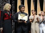 Hlavní cenu festivalu v Cannes dostal Japonec Hirokazu Kore-eda