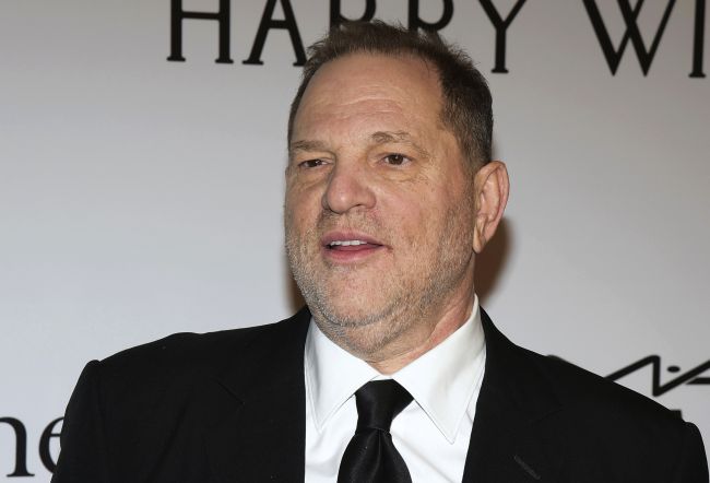 Filmový producent Harvey Weinstein sa vydal do rúk polície