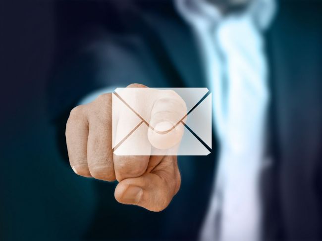 Ako skloňujeme mail?