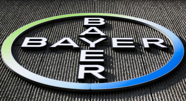 Bayer dokončil prevzatie Monsanta, názov americkej firmy zanikne