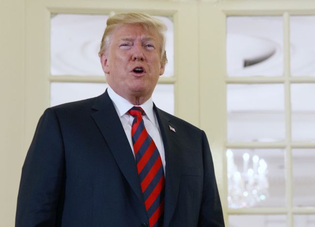 Začali sa posledné prípravy na summit Trumpa s Kim Čong-unom