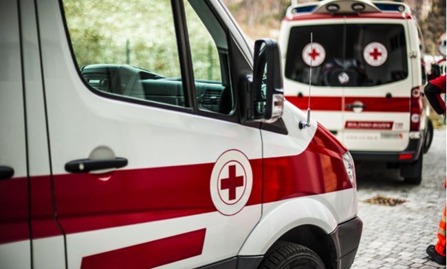 USA: Mladá žena zažila muky - hlava jej uviazla vo výfuku kamióna