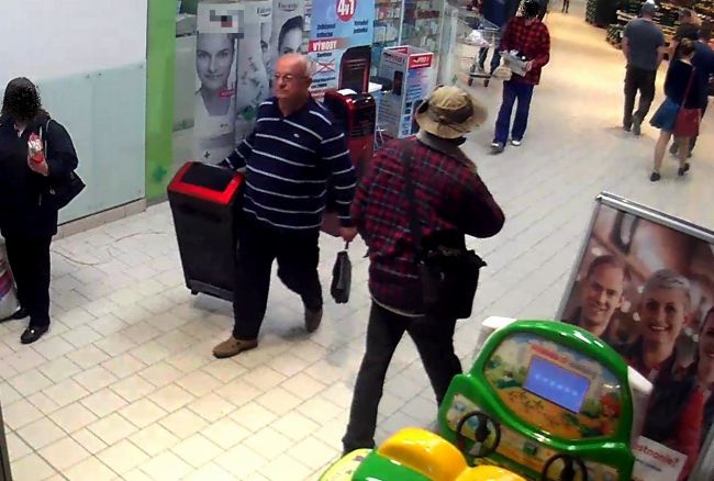 Pomôžte polícii v pátraní - hľadá tohto muža