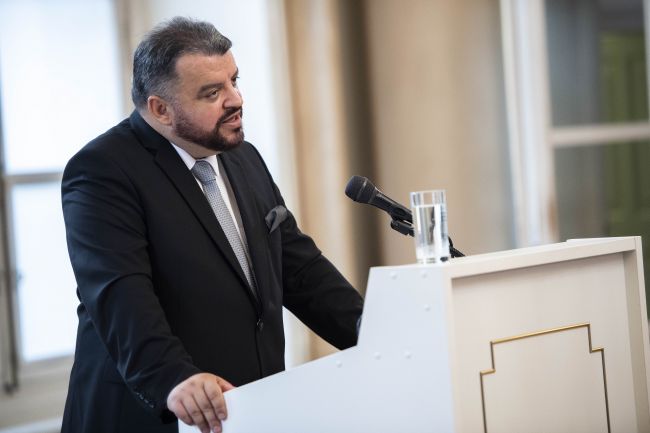 Chmelár predniesol Tieňovú správu o stave republiky, chce ukázať kompetentnosť