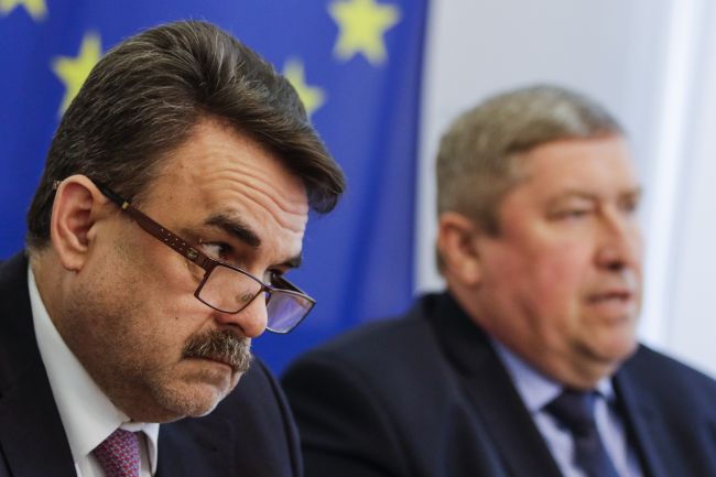 Poslanci hodnotia činnosť Čižnára a Kováčika za minulý rok