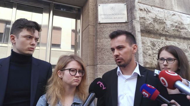 Iniciatíva Za slušné Slovensko podala trestné oznámenie na Roberta Fica