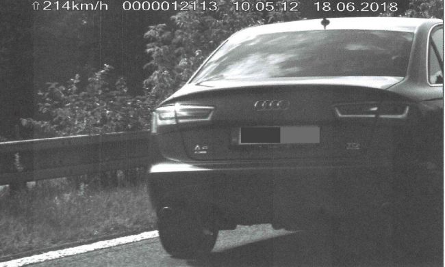 Šofér s maďarskou ŠPZ šiel rýchlosťou 214 km/h, dostal maximálnu výšku sankcie