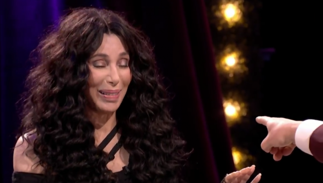 Video: Cher odmietla povedať niečo pekné o Trumpovi. Takýto dostala trest