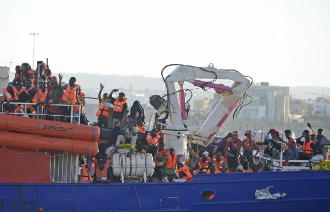 Migrantov z lode Lifeline chce aj Nórsko
