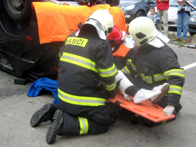 V okrese Senica sa stala vážna nehoda, zranilo sa päť ľudí