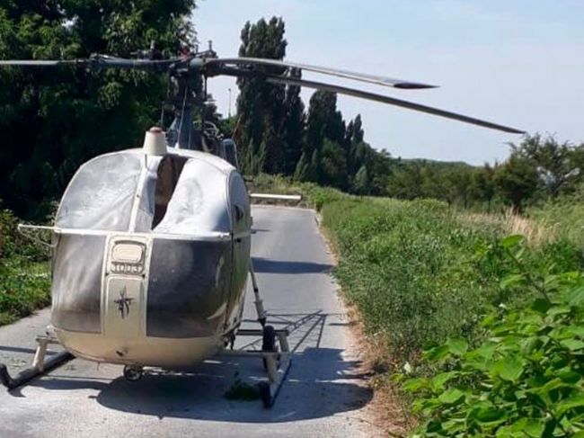 Väzňa, ktorý unikol pomocou vrtuľníka, hľadá 2900 mužov zákona