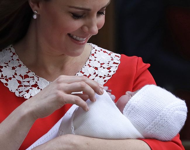 Princa Louisa čaká krst, oznámili šiestich krstných rodičov