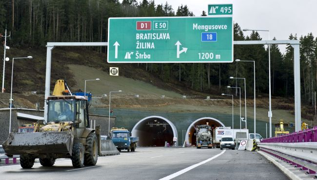 Časť diaľnice D1 vrátane tunela Bôrik na štyri dni uzavrú