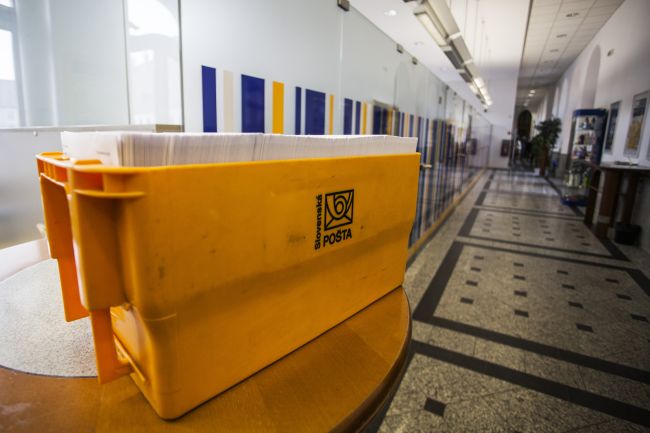 Slovenská pošta má technické problémy, služby nefungujú vo viacerých pobočkách