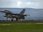 Slovensko nakúpi 14 amerických stíhačiek F-16
